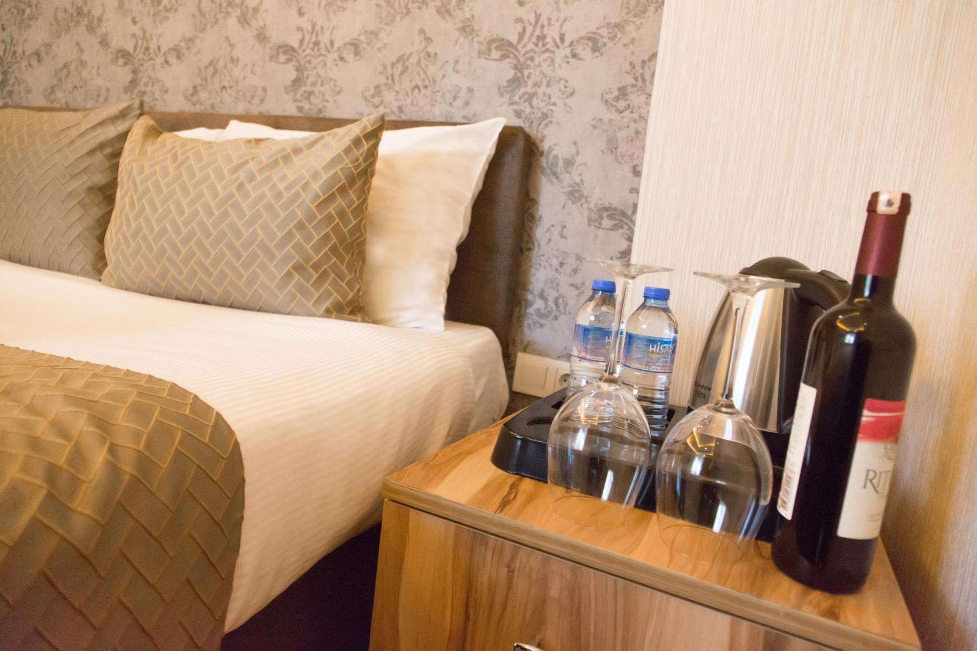 Honey Hotel Istanbul Eksteriør bilde